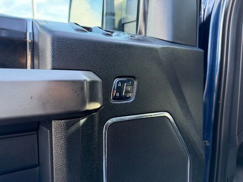 Used 2018 Ford F150 Platinum w/ Equipment Group 701A Luxury image 15