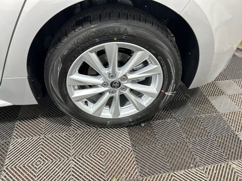 Used 2026 Toyota Corolla SE FWD image 28