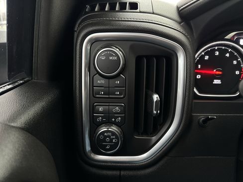 Certified 2022 Chevrolet Silverado 2500 High Country w/ Z71 Off-Road Package image 18