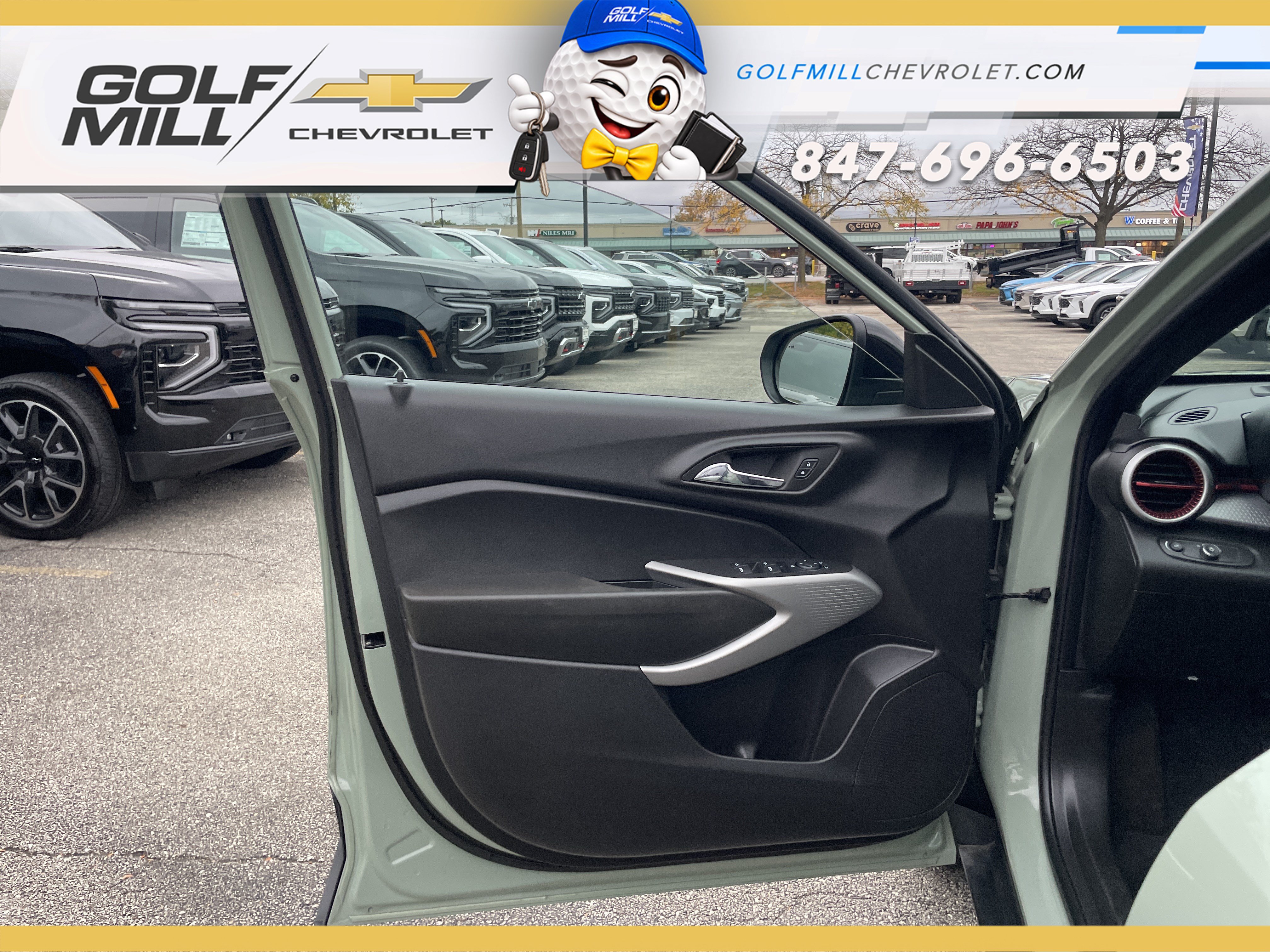 Used 2024 Chevrolet Trax RS w/ Driver Confidence Package FWD image 11