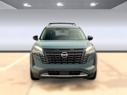 New 2026 Nissan Pathfinder SL image 5