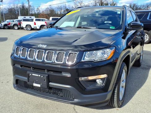 Used 2019 Jeep Compass Latitude w/ Popular Equipment Group image 9