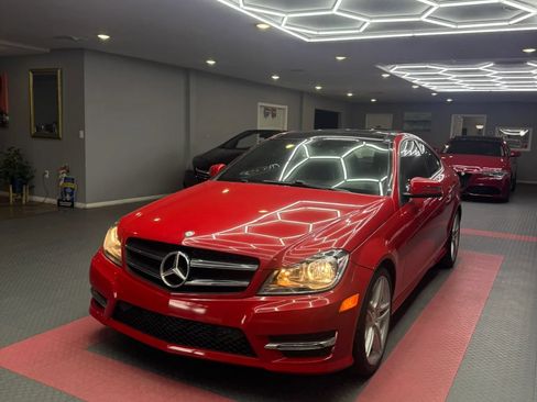 Used 2015 Mercedes-Benz C 250 Coupe image 3
