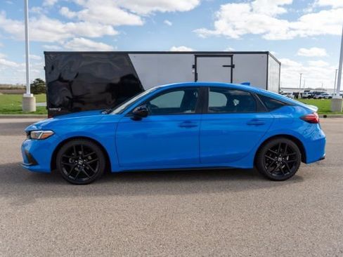 Used 2024 Honda Civic Sport image 4