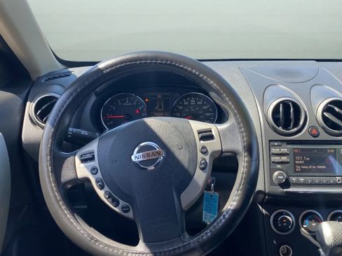 Used 2014 Nissan Rogue S w/ Convenience Package AWD/4WD image 11