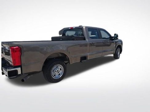 Used 2023 Ford F250 XL w/ XL Driver Assist Package RWD image 3