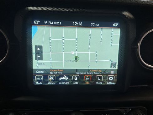Used 2021 Jeep Gladiator Overland AWD/4WD image 22