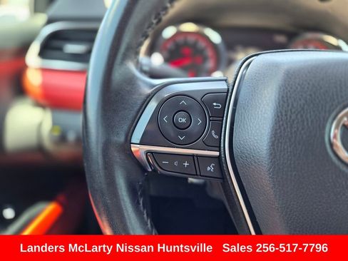 Used 2019 Toyota Camry XSE FWD image 26