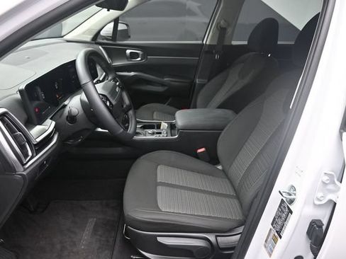 Used 2026 Kia Sorento LX FWD image 18