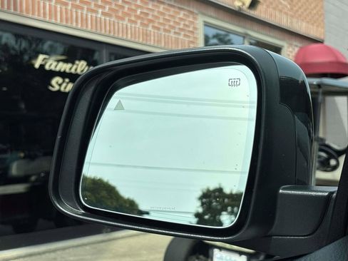 Used 2024 Dodge Durango GT image 25