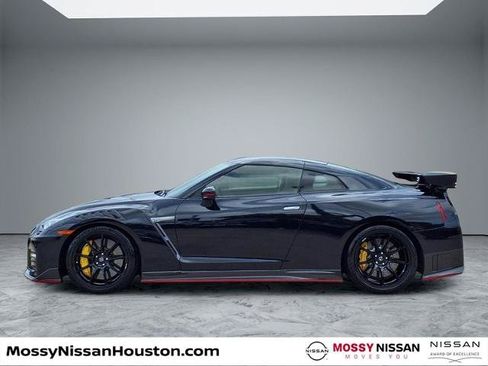 Certified 2020 Nissan GT-R NISMO AWD/4WD image 5