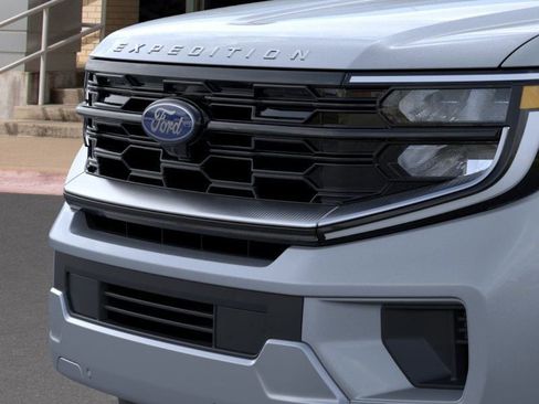 New 2026 Ford Expedition Max Platinum image 19