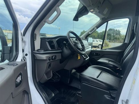 Used 2023 Ford Transit 250 Medium Roof RWD image 18