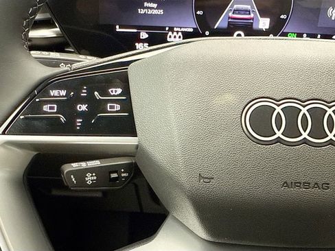 Used 2025 Audi Q5 Premium Plus w/ Premium Plus AWD/4WD image 12