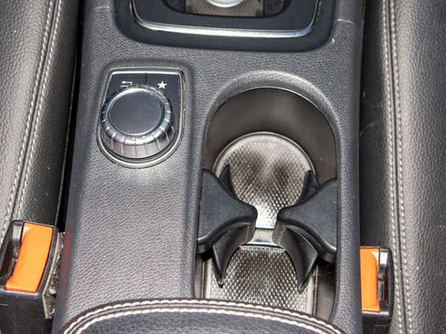 Used 2020 Mercedes-Benz GLA 250 w/ Convenience Package image 26