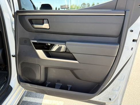 Used 2022 Toyota Tundra Limited AWD/4WD image 16