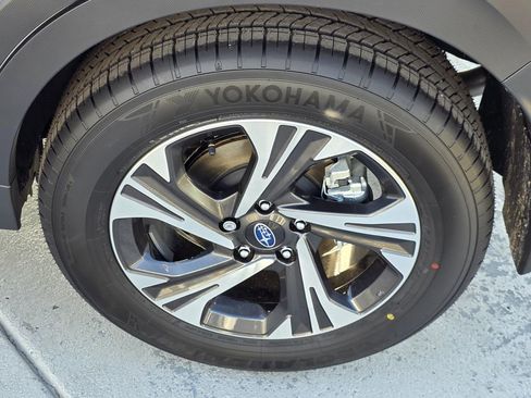 New 2026 Subaru Crosstrek 2.0i Premium AWD/4WD image 32