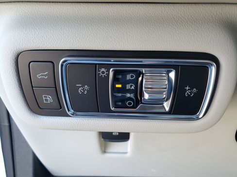 New 2026 Lincoln Nautilus Premier w/ Equipment Group 102A image 14