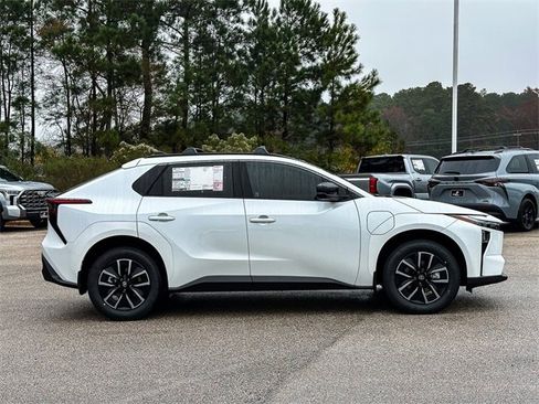 New 2026 Toyota bZ XLE Plus image 9