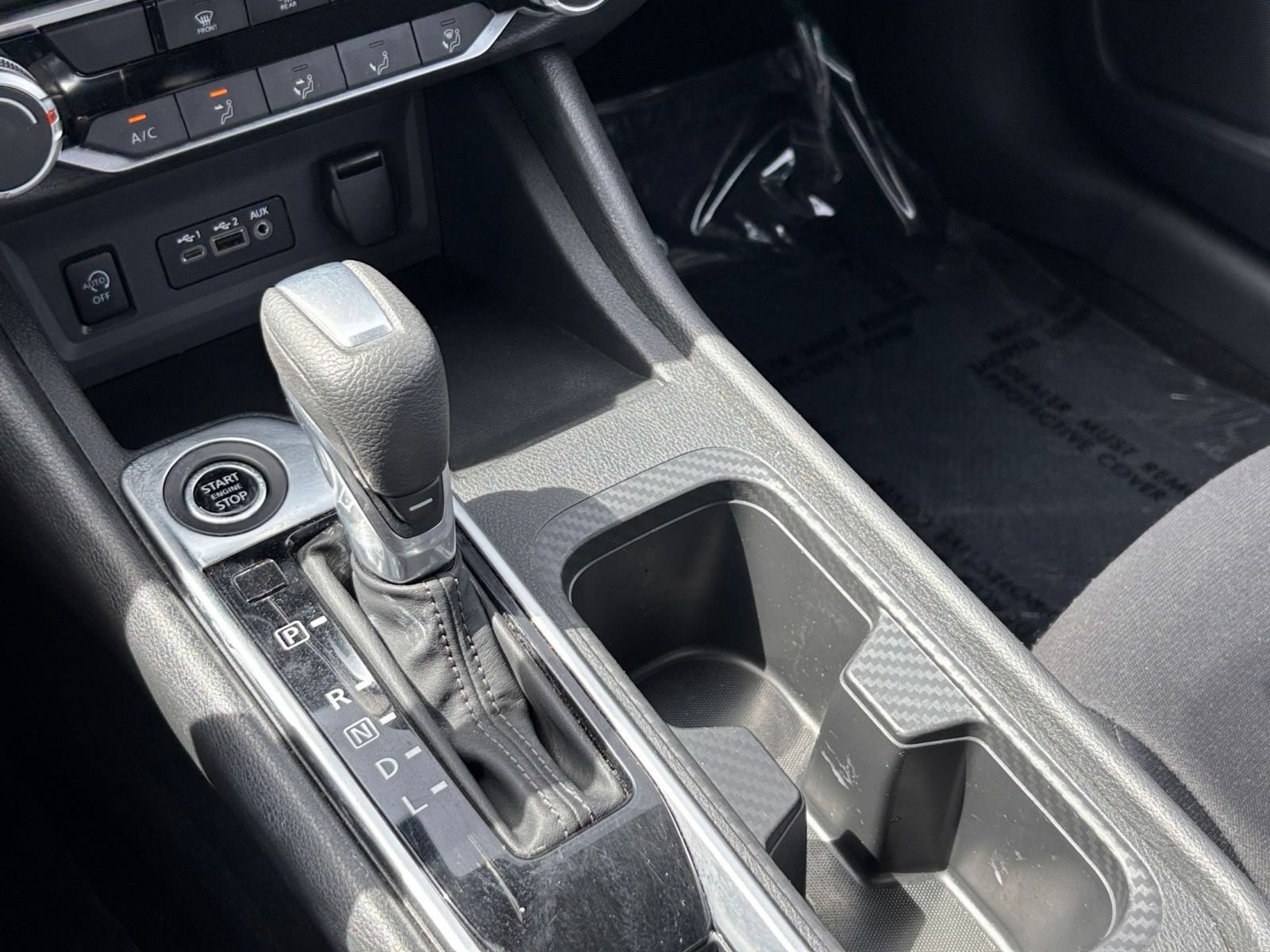 Used 2025 Nissan Sentra SV FWD image 37