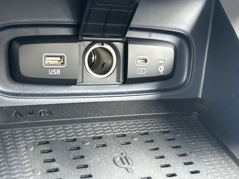 New 2026 Hyundai Venue SEL FWD image 32