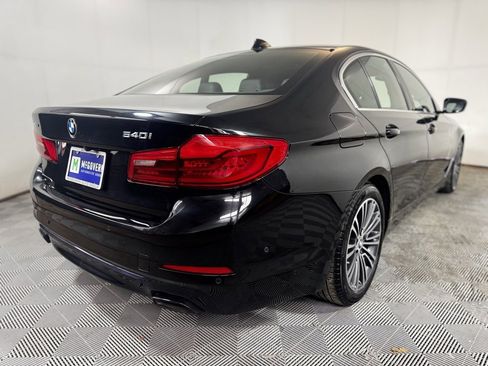 Used 2019 BMW 540i xDrive w/ Executive Package image 9
