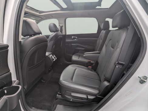 Certified 2023 Kia Sorento SX AWD/4WD image 29