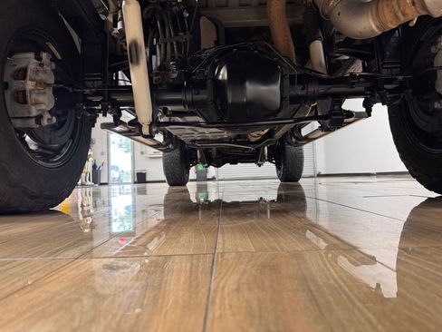 Used 2017 Ford F250 XLT w/ XLT Premium Package image 7