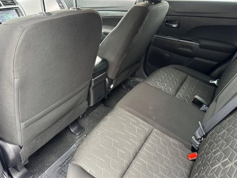 Used 2025 Mitsubishi Outlander Sport ES image 15