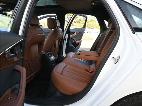 Used 2020 Audi A4 2.0T Premium w/ Convenience Package image 30