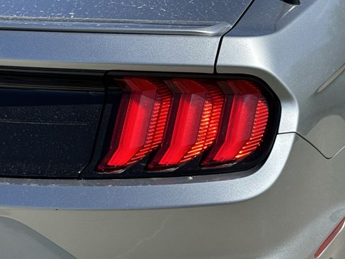Used 2022 Ford Mustang Premium RWD image 11