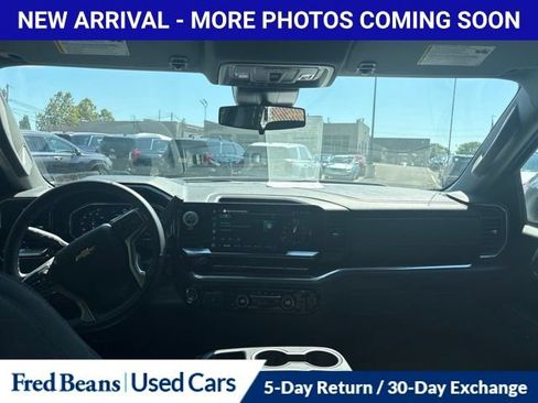 Used 2025 Chevrolet Silverado 1500 LT w/ Convenience Package II AWD/4WD image 11
