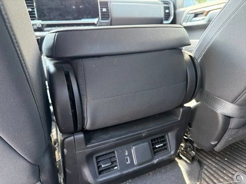Used 2023 Chevrolet Silverado 1500 LT AWD/4WD image 23