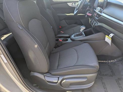 Used 2024 Kia Forte LXS w/ LXS Technology Package FWD image 19