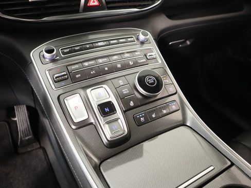 Certified 2023 Hyundai Santa Fe Limited image 9