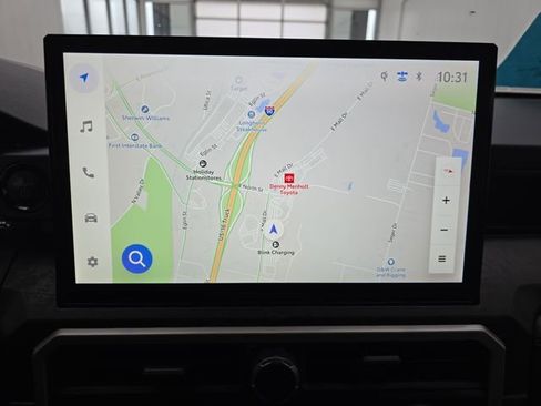 Used 2025 Toyota Tacoma Limited image 19