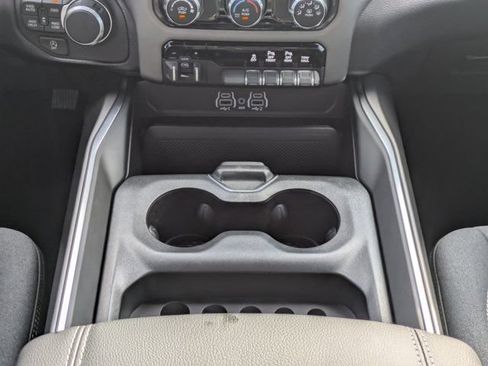 New 2026 RAM 1500 Big Horn AWD/4WD image 18