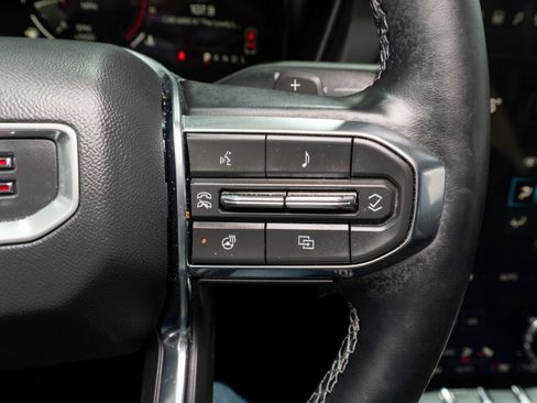 Used 2025 GMC Terrain Elevation w/ Elevation Premium Package image 24