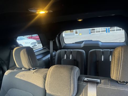 Used 2017 Ford Explorer XLT w/ Equipment Group 201A image 13