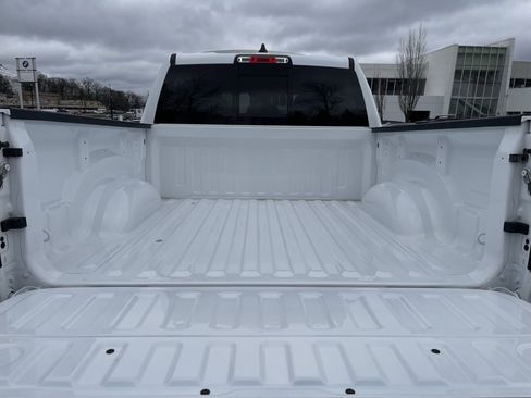 Used 2023 RAM 1500 Big Horn AWD/4WD image 28