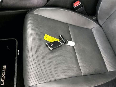 Used 2023 Lexus RZ 450e Premium image 14