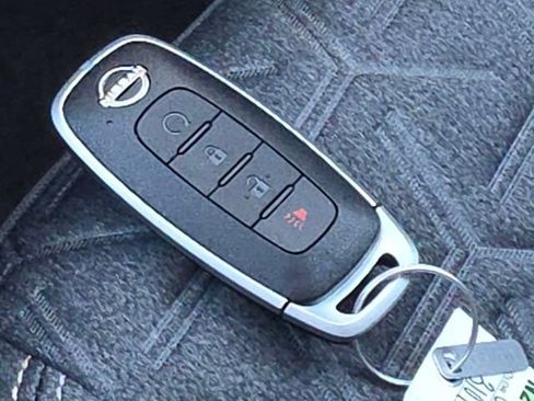 New 2026 Nissan Kicks SV w/ SV Premium Package image 28