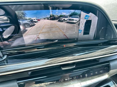 Used 2021 Cadillac Escalade ESV Sport w/ Driver Assist Tech Package AWD/4WD image 29