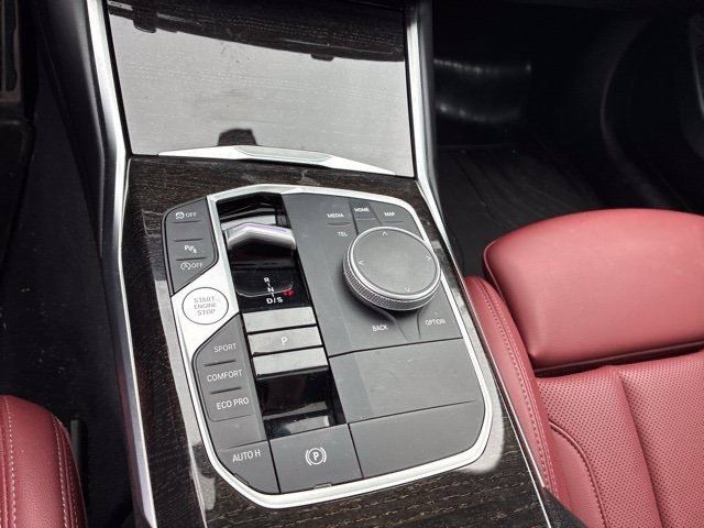 Used 2023 BMW 330i xDrive Sedan w/ M Sport Package AWD/4WD image 12