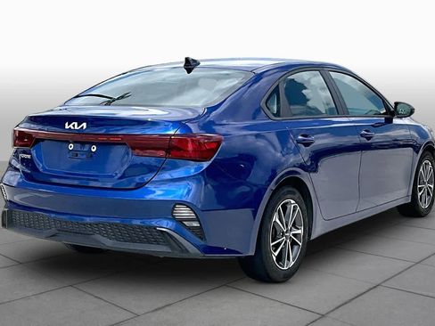 Certified 2022 Kia Forte LXS w/ LXS Technology Package FWD image 11