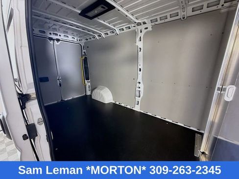 Used 2025 RAM ProMaster 2500 w/ Convenience Group image 21