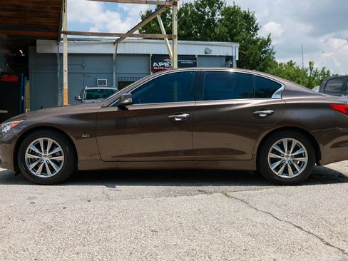 Used 2017 INFINITI Q50 3.0t Premium RWD image 3
