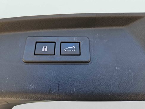 Used 2024 Subaru Outback Premium image 13