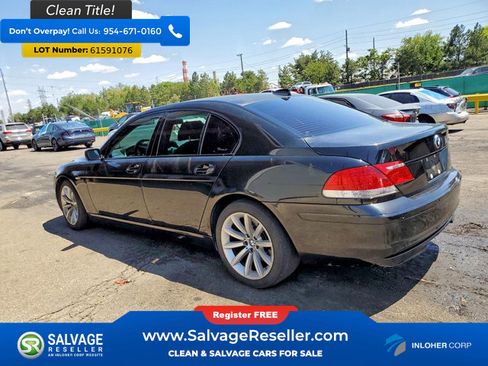 Used 2007 BMW 750i RWD image 3