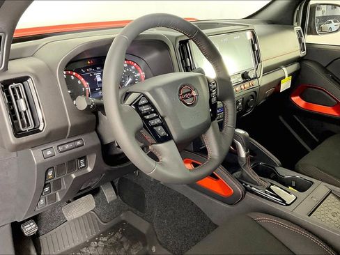 New 2025 Nissan Frontier Pro-X w/ Pro Convenience Package image 9